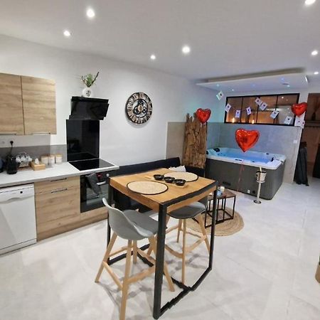 Appartement - Spa Monteux Buitenkant foto
