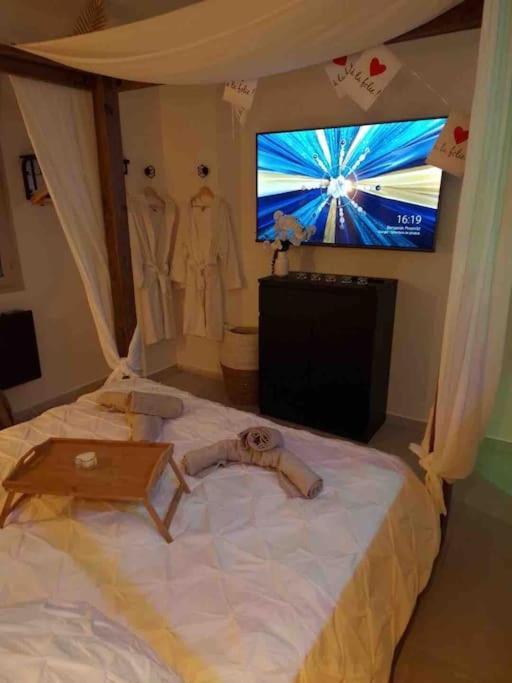 Appartement - Spa Monteux Buitenkant foto